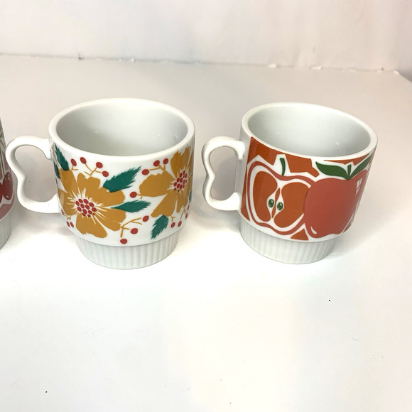 Nevco Japan Stackable Coffee Mugs Set Of 4 1960s MCM Fruit Floral - Picture 10 of 14